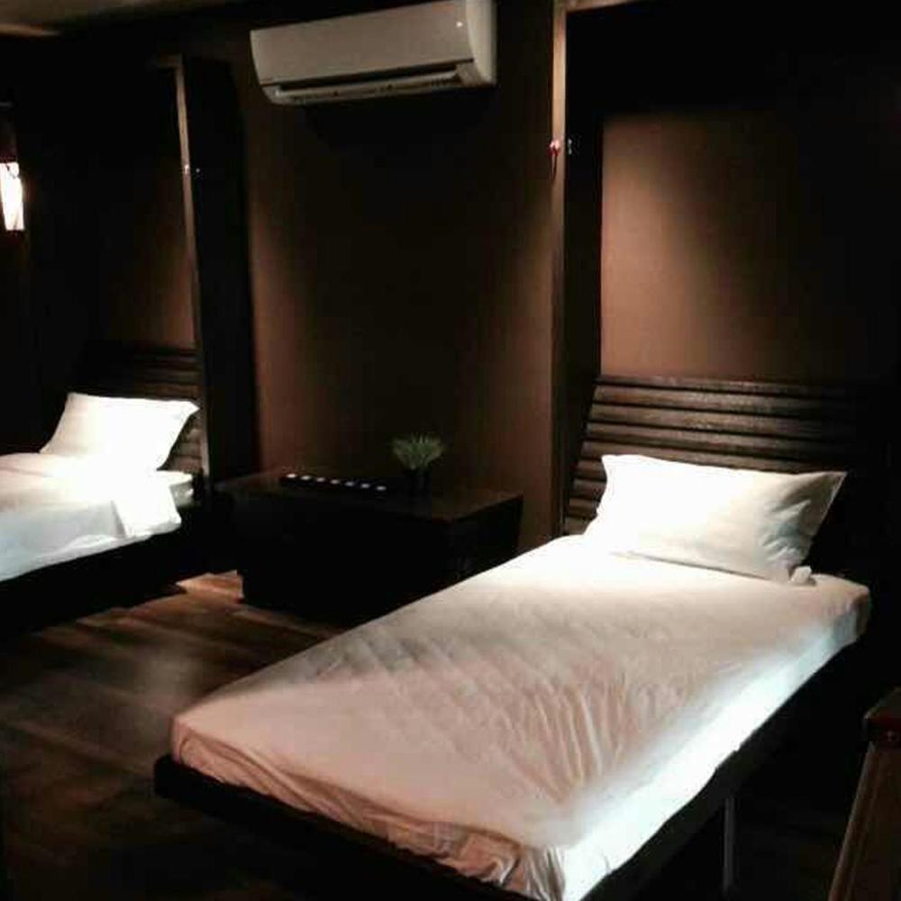 30a Medan With Pool Table Homestay *